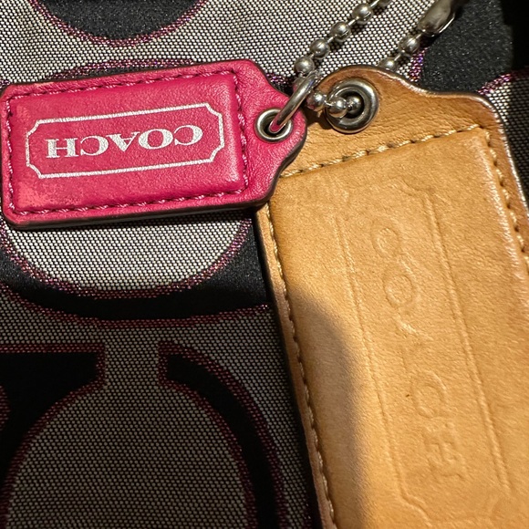 Coach Black and Gray Signature Shoulder Bag - Picture 2 of 6